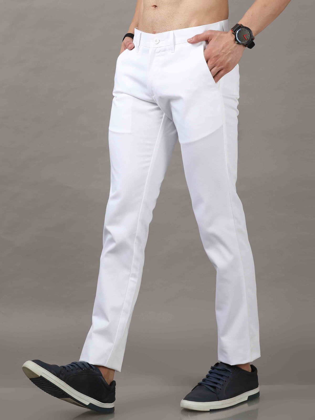 Men's White Cotton Blend Narrow Fit Solid Causal Trouser