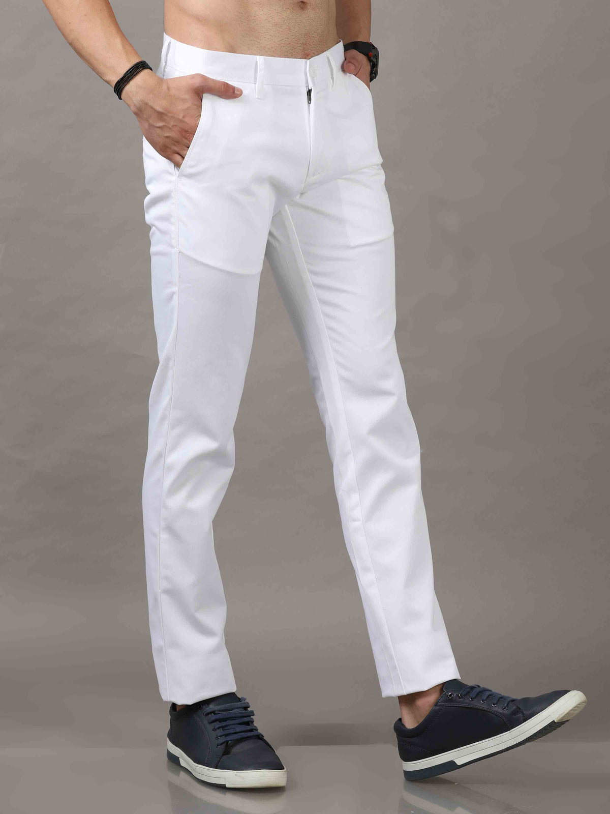 Men's White Cotton Blend Narrow Fit Solid Causal Trouser