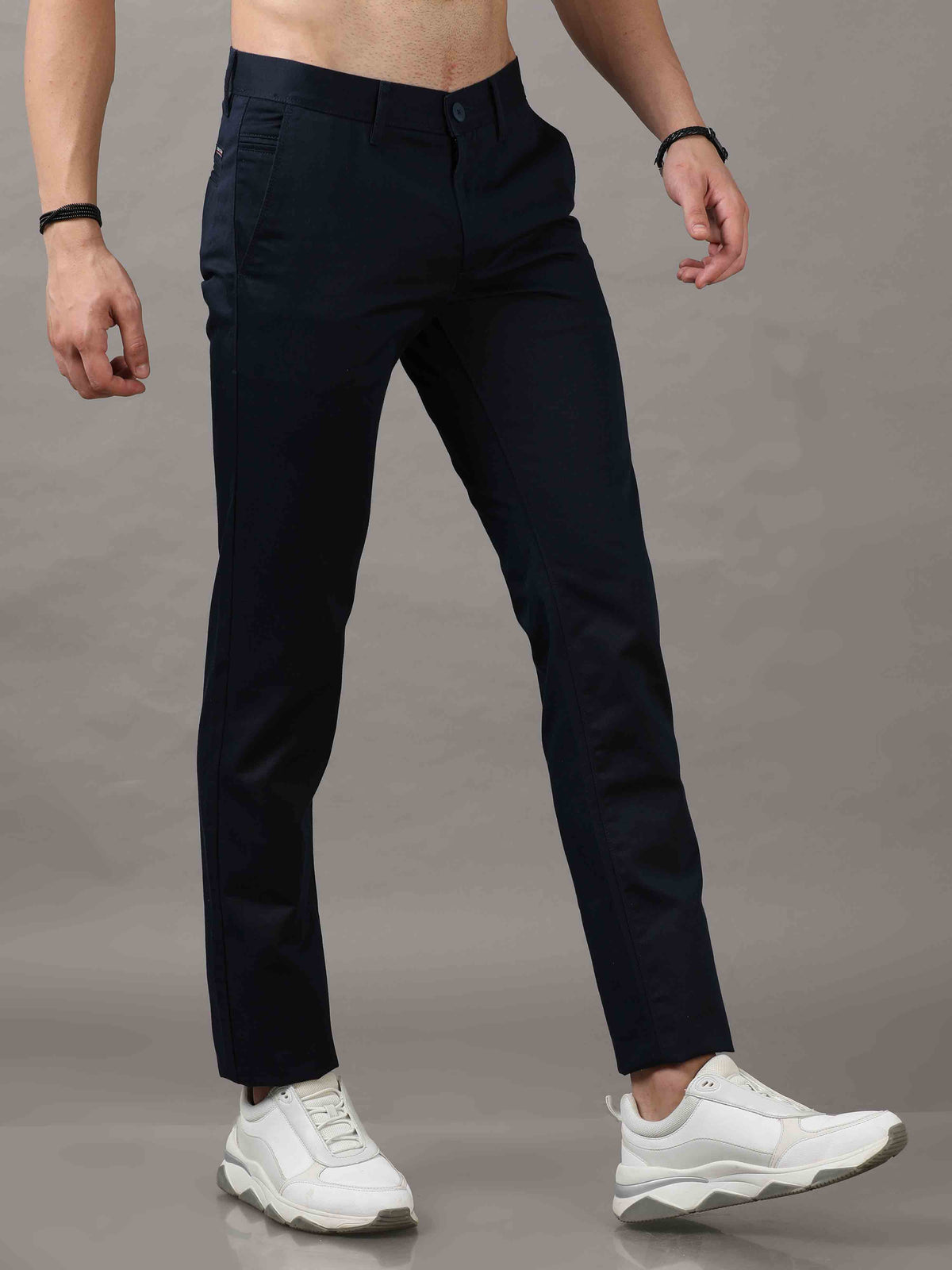 Men's Navy Narrow Fit Cotton Blend Solid Causal Trousers