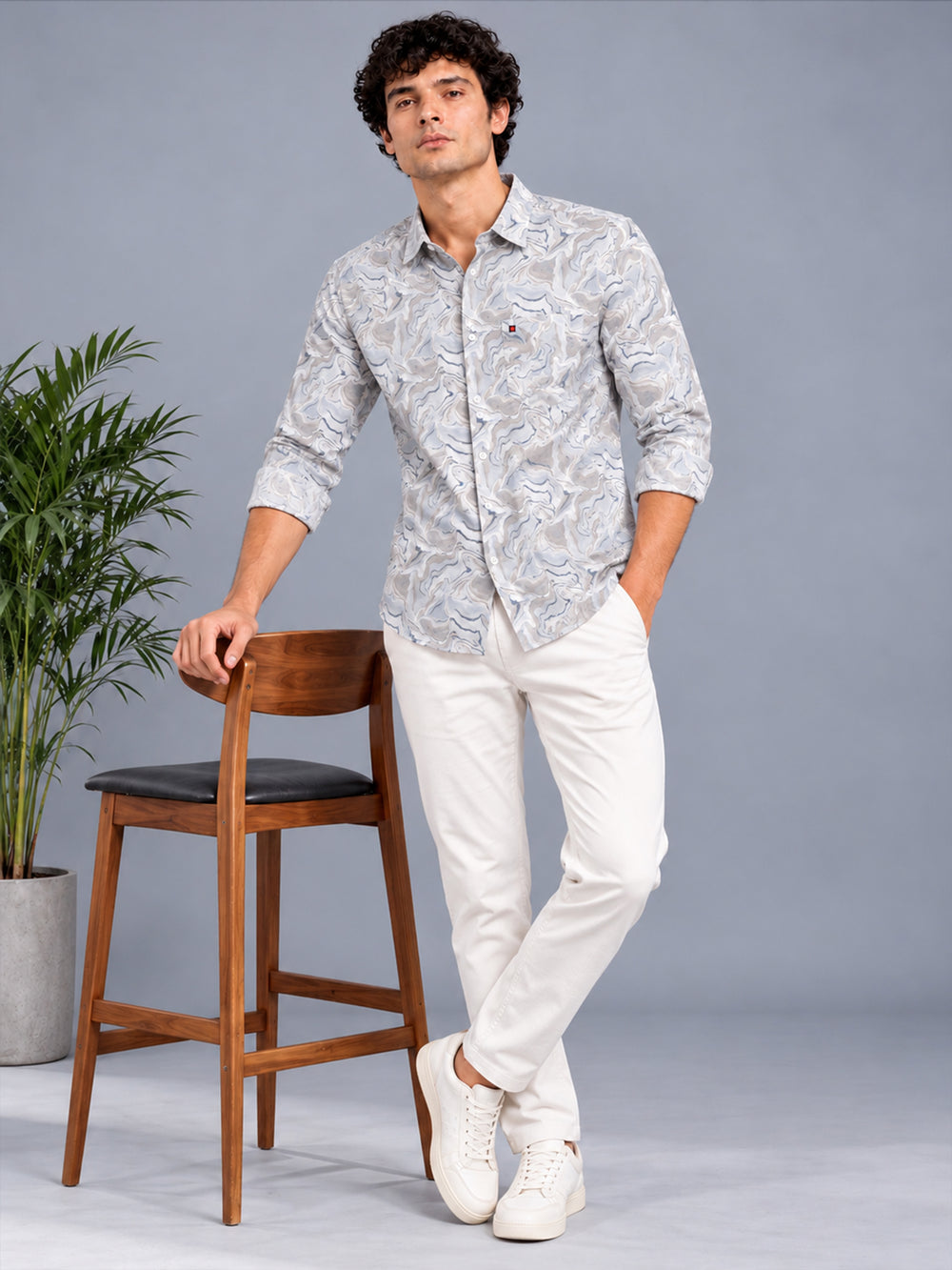Men Grey Slim Fit Abstract printed Casual Shirt