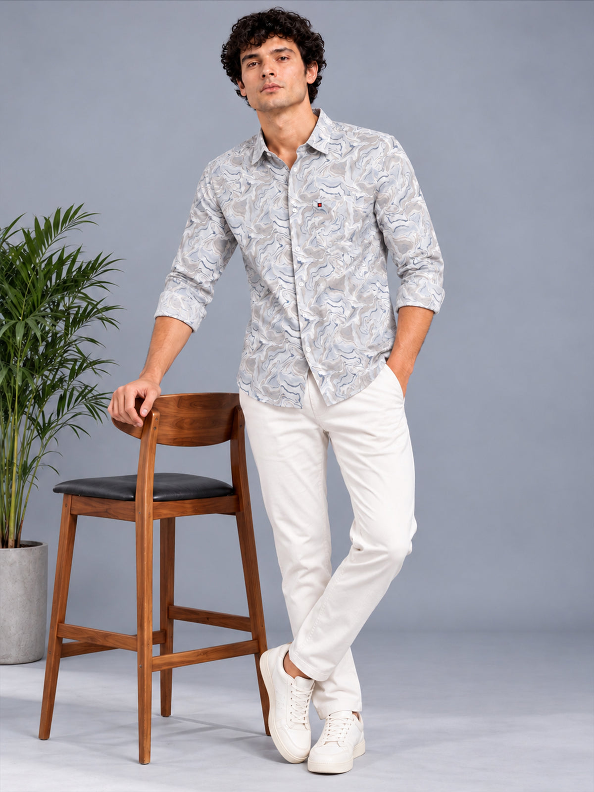 Men Grey Slim Fit Abstract printed Casual Shirt