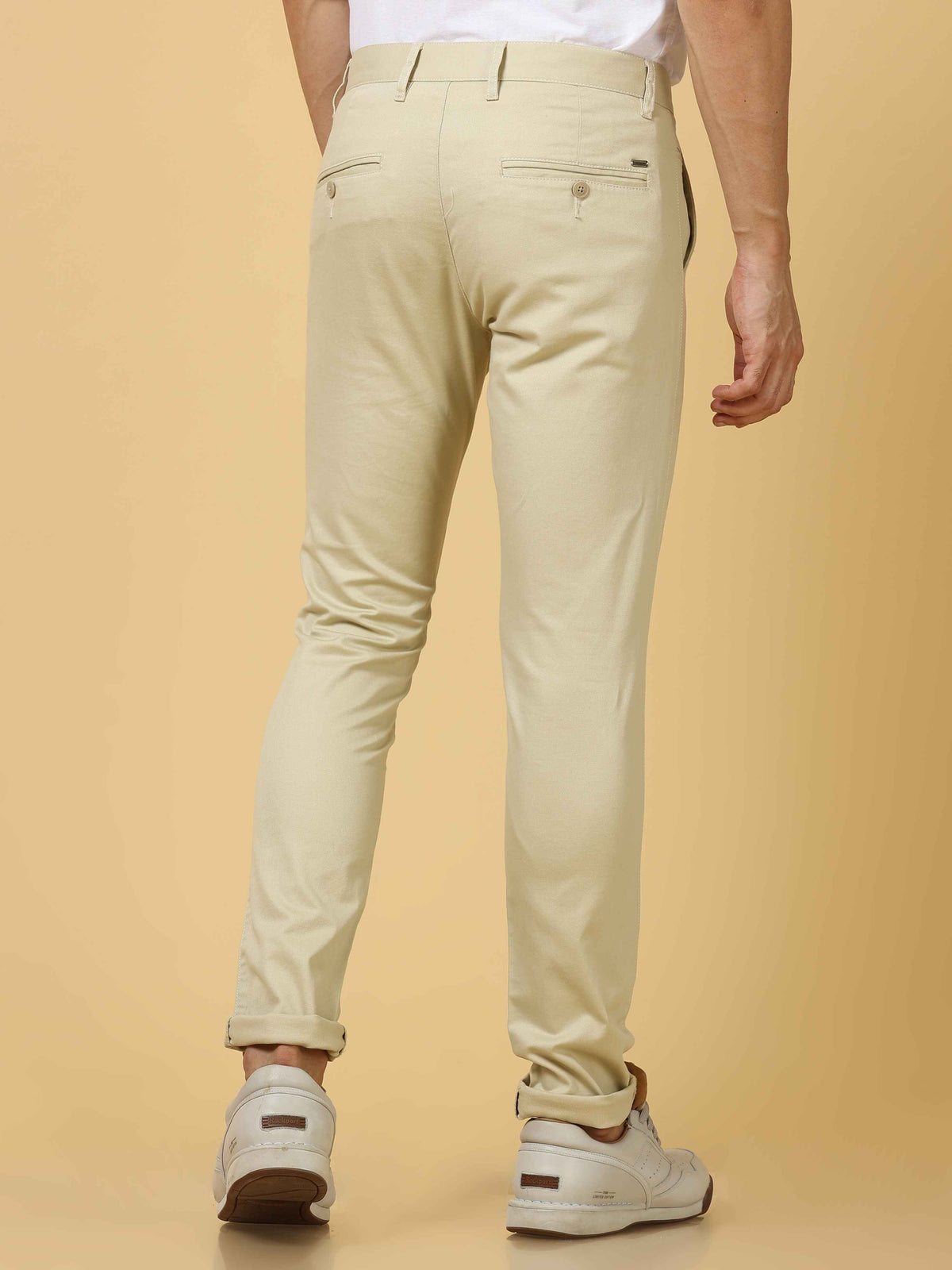 Men's Cream Narrow Fit Solid Casual Trouser