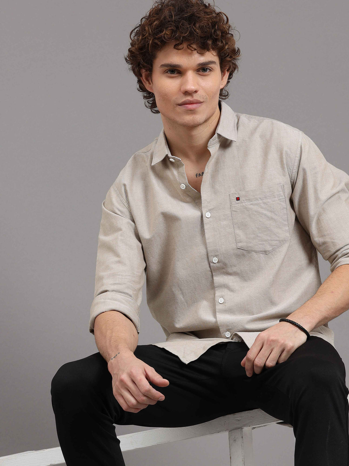 Men's Khaki Slim Fit Solid Full Sleeves Casual Shirts