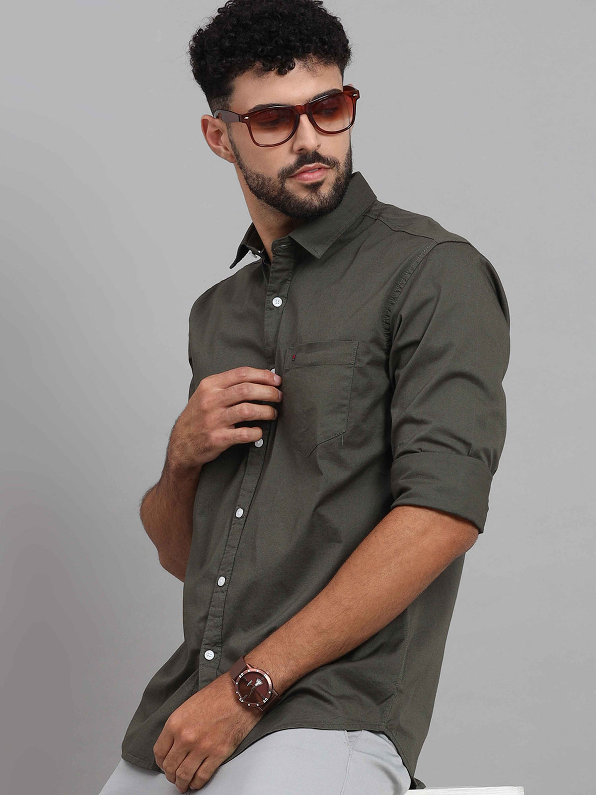 Men's Pebble Grey Slim Fit Solid Full Sleeves Casual Shirts