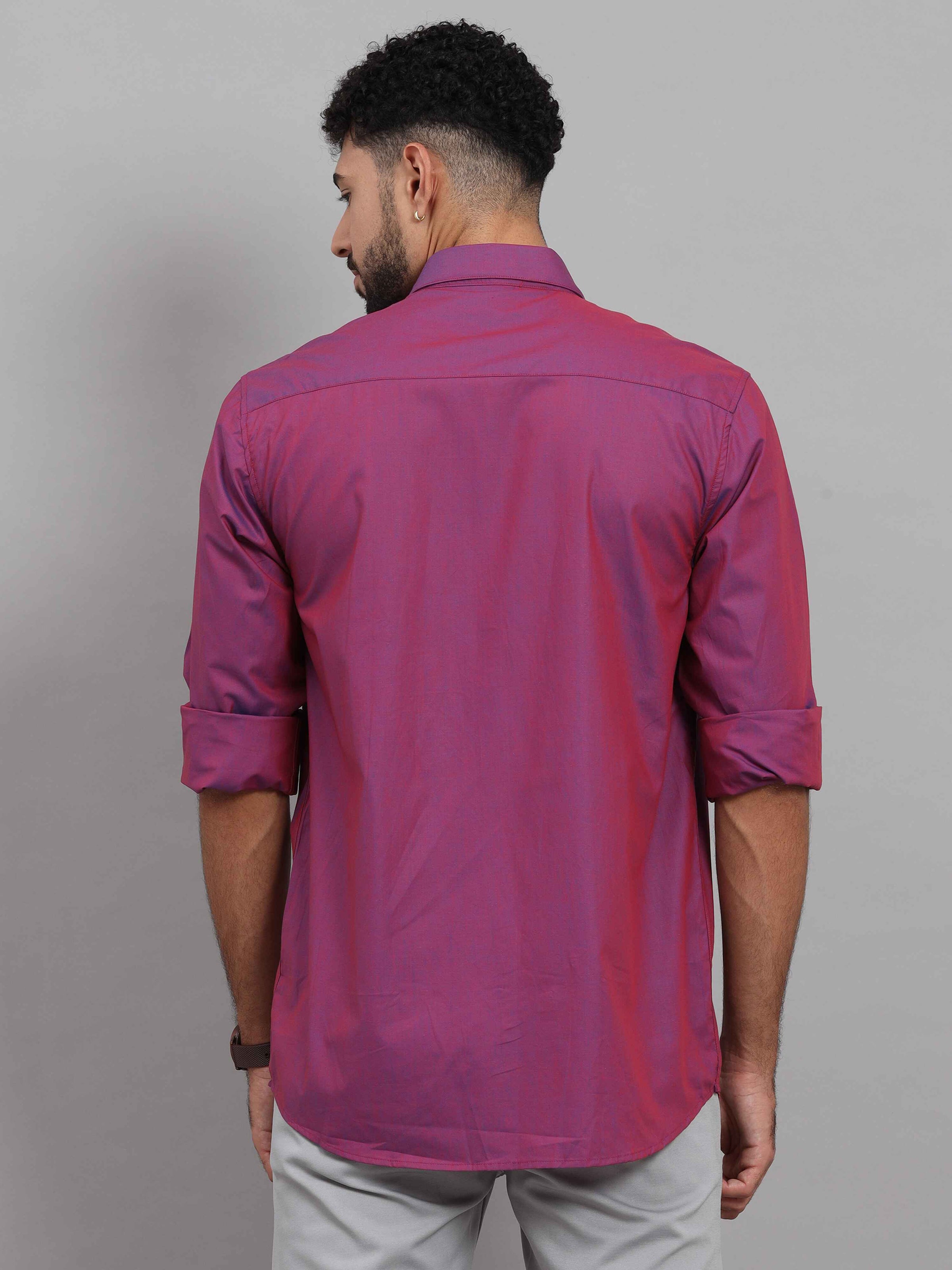Men's Magenta Slim Fit Solid Full Sleeves Casual Shirts