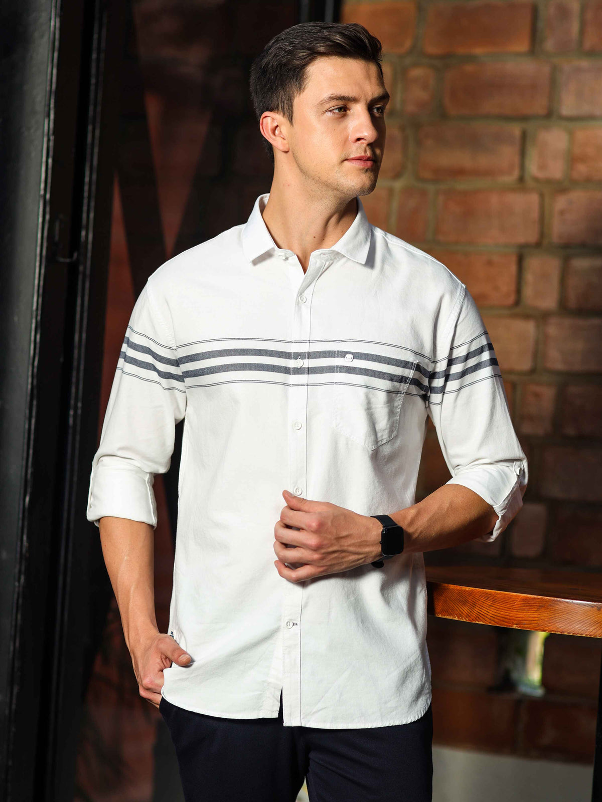 Men's White Slim Fit Stripes Full Sleeves Casual Shirts