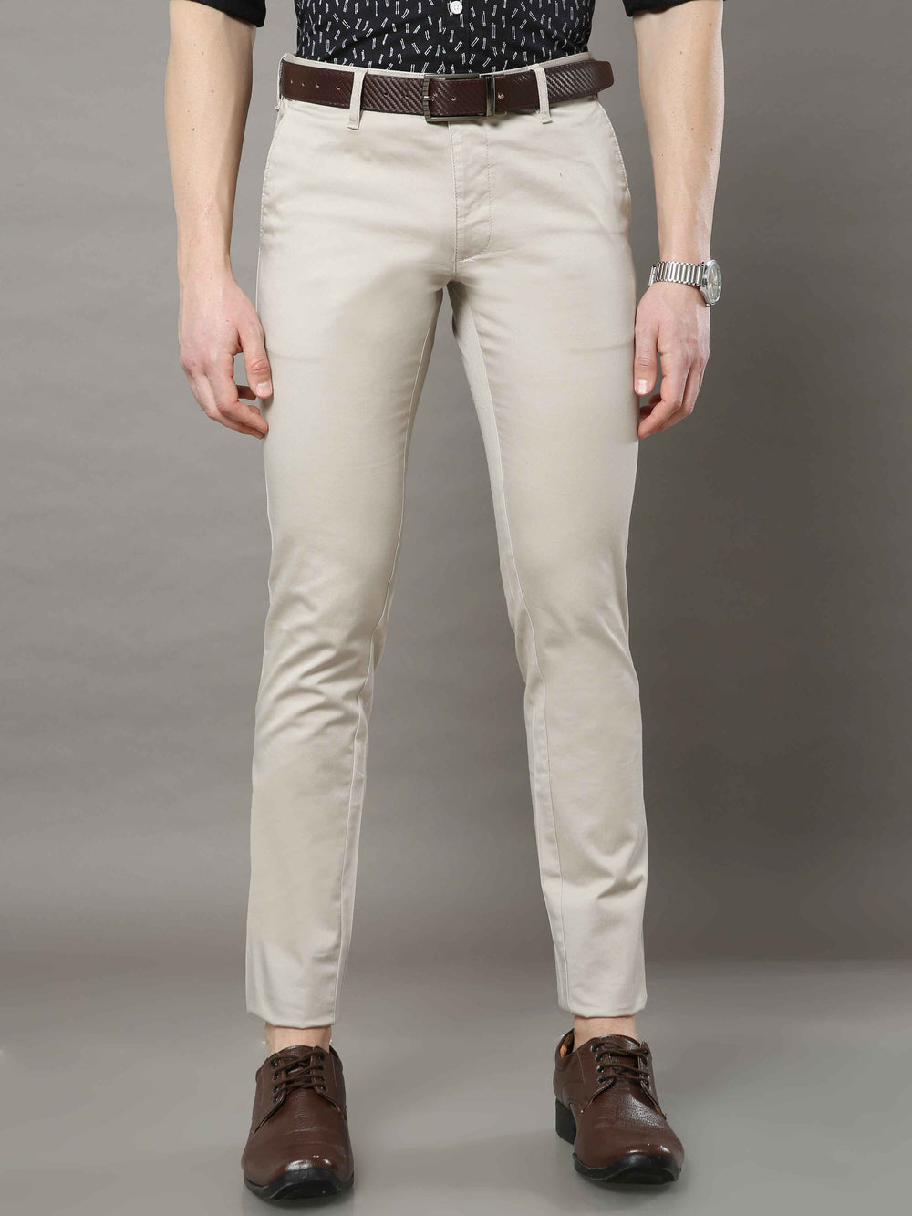 Men's Cream Narrow Fit Solid Lycra Casual Trouser
