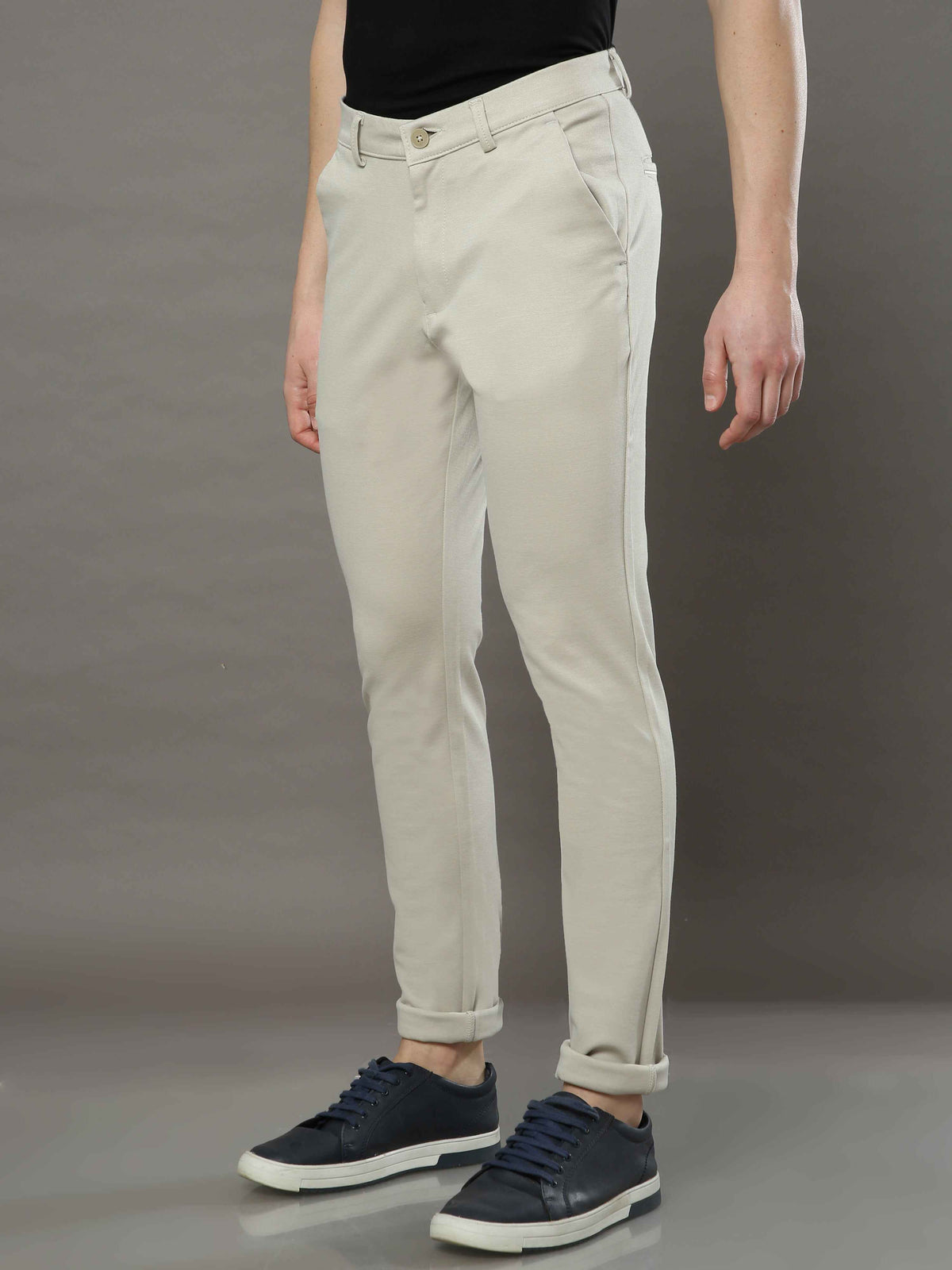 Men's Cream 4-Way Lycra Solid Casual Trousers