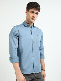 Blue Solid Slim Fit Casual Shirts