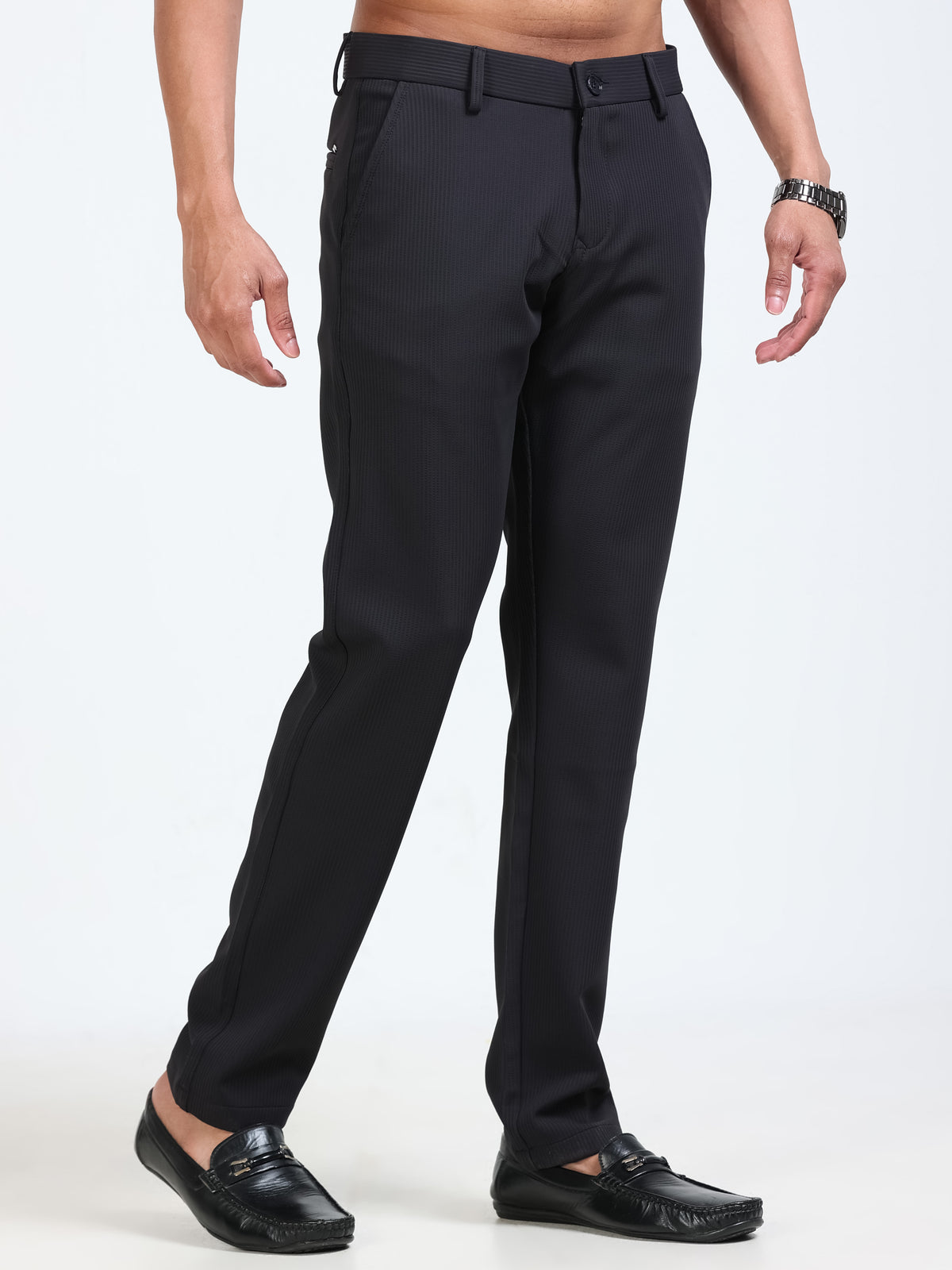 Men's Black  Narrow Fit Solid 4-Way Lycra Trousers with Textured finish