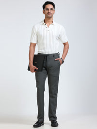 Men's Olive Narrow Fit Solid 4-Way Lycra Trousers with Textured finish