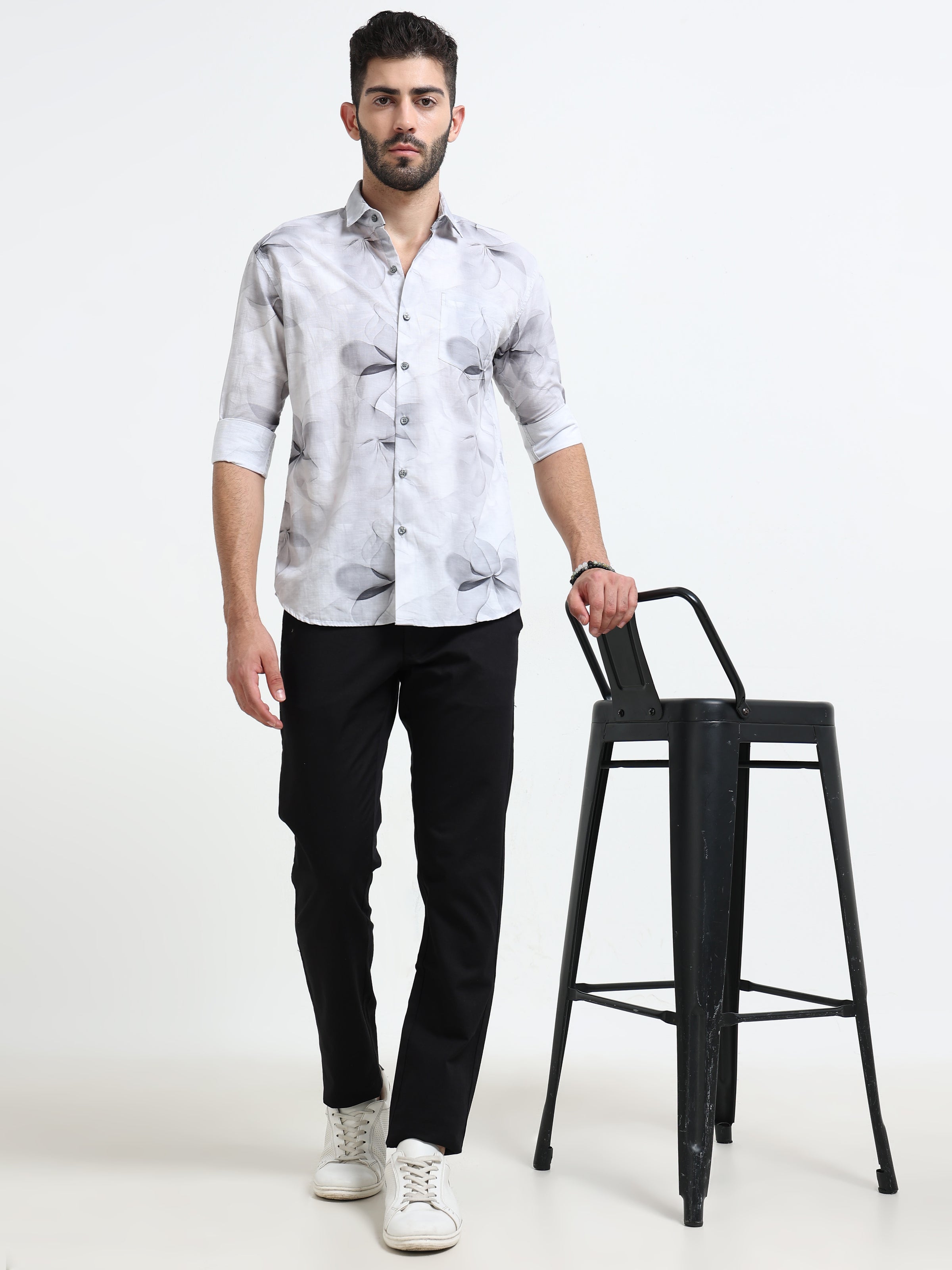 White Abstract floral print Slim Fit Cotton Casual Shirts