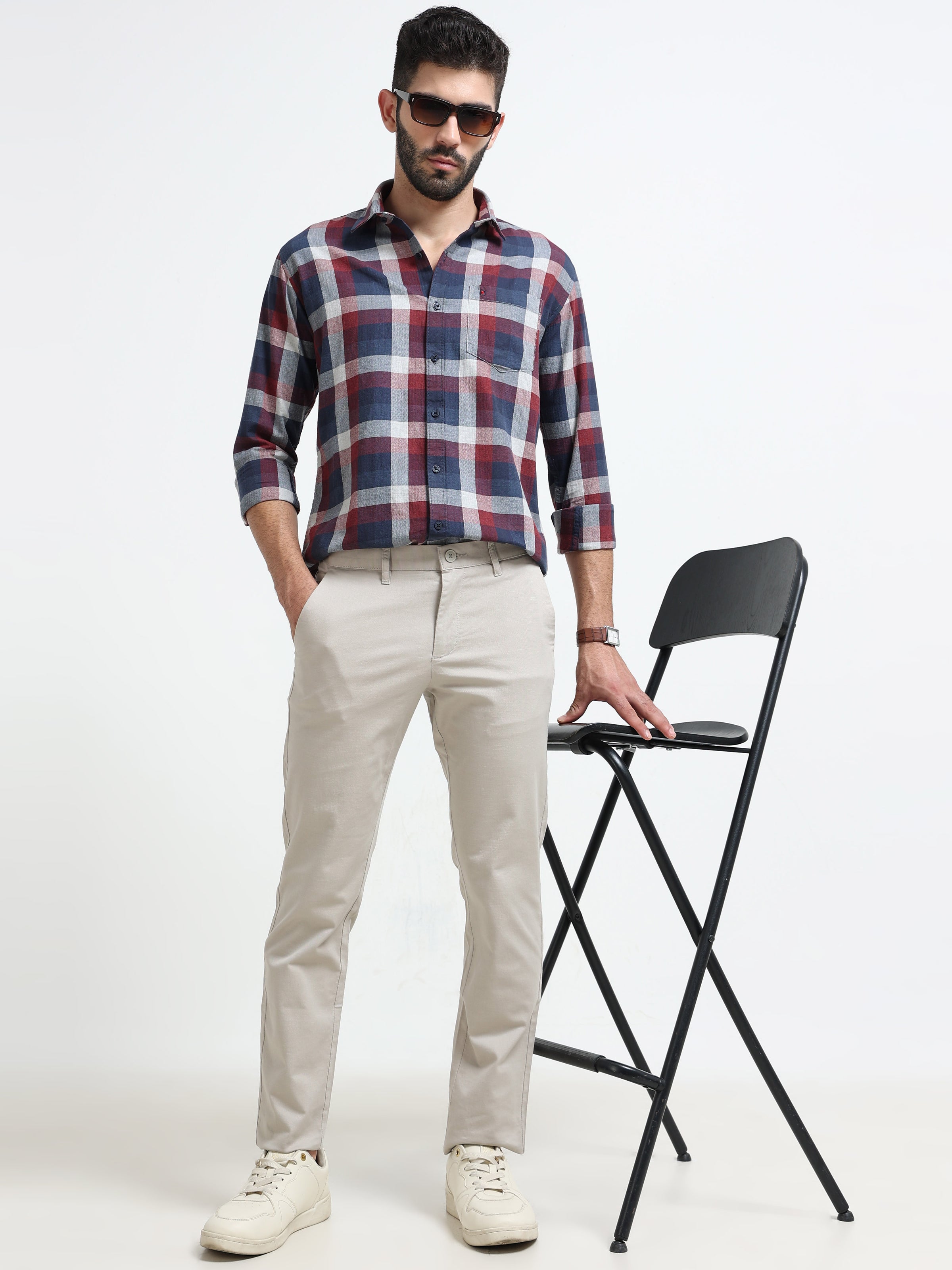 Men Grey Dobby Narrow Fit Casual Trousers