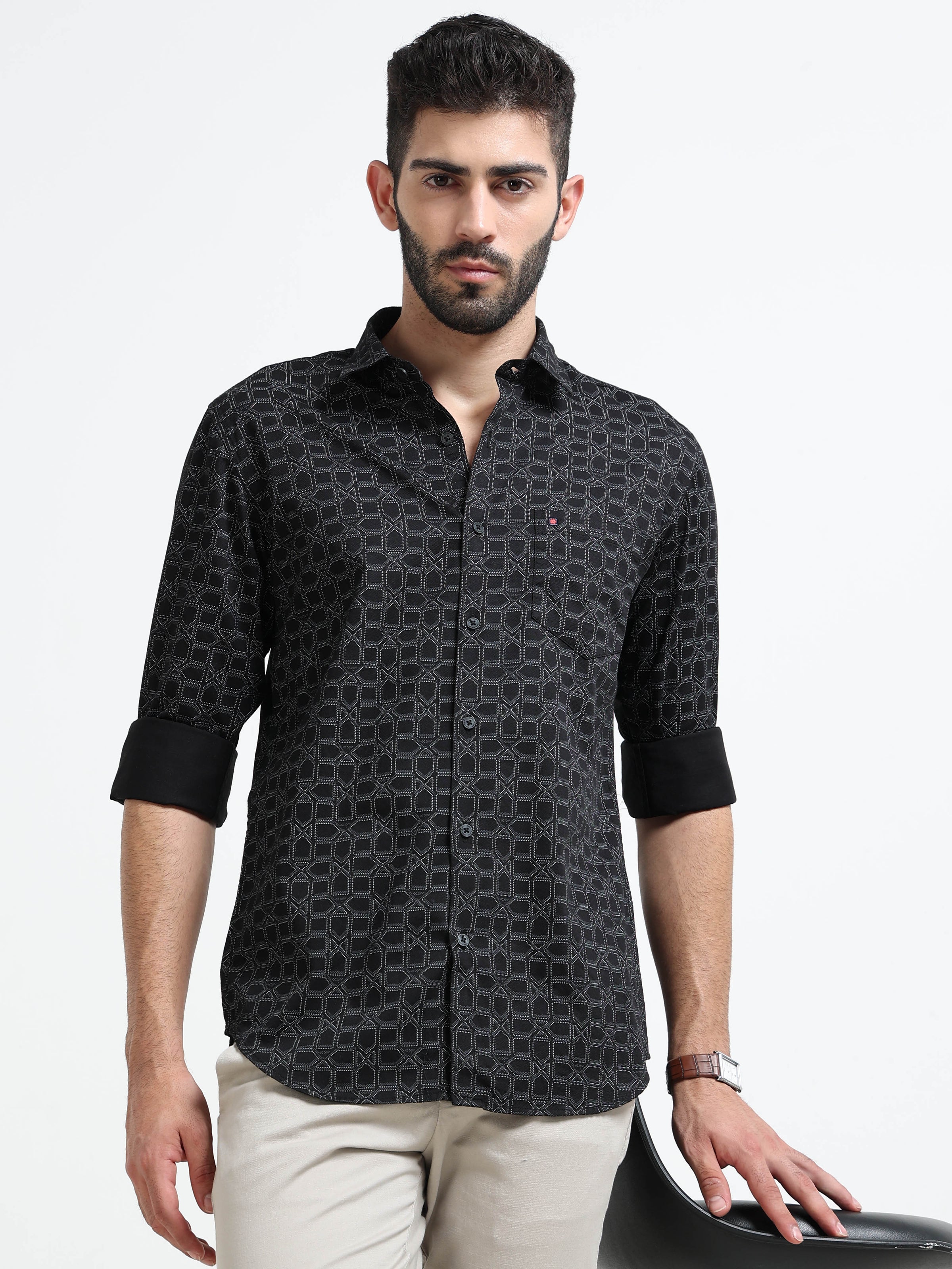 Black Printed Slim Fit Cotton Casual Shirts