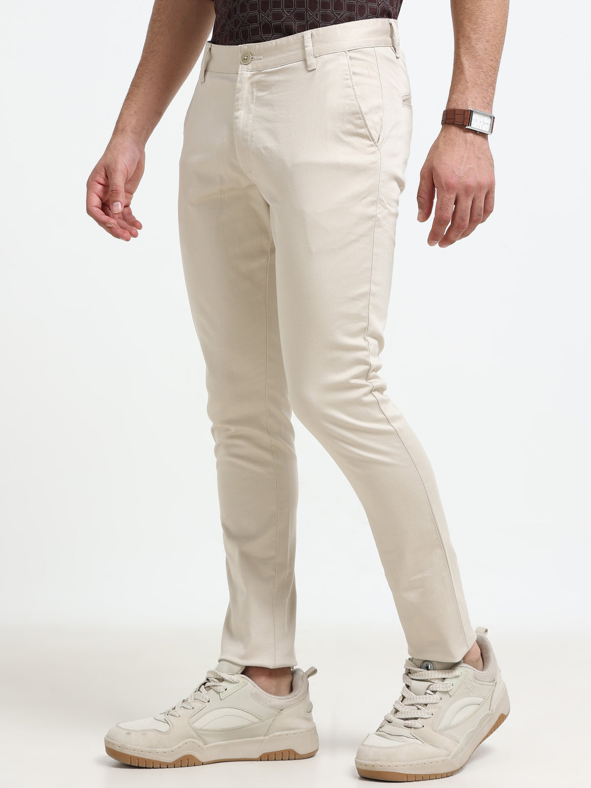 Men Cream Solid Satin With Lycra Ankle Fit Casual Trousers