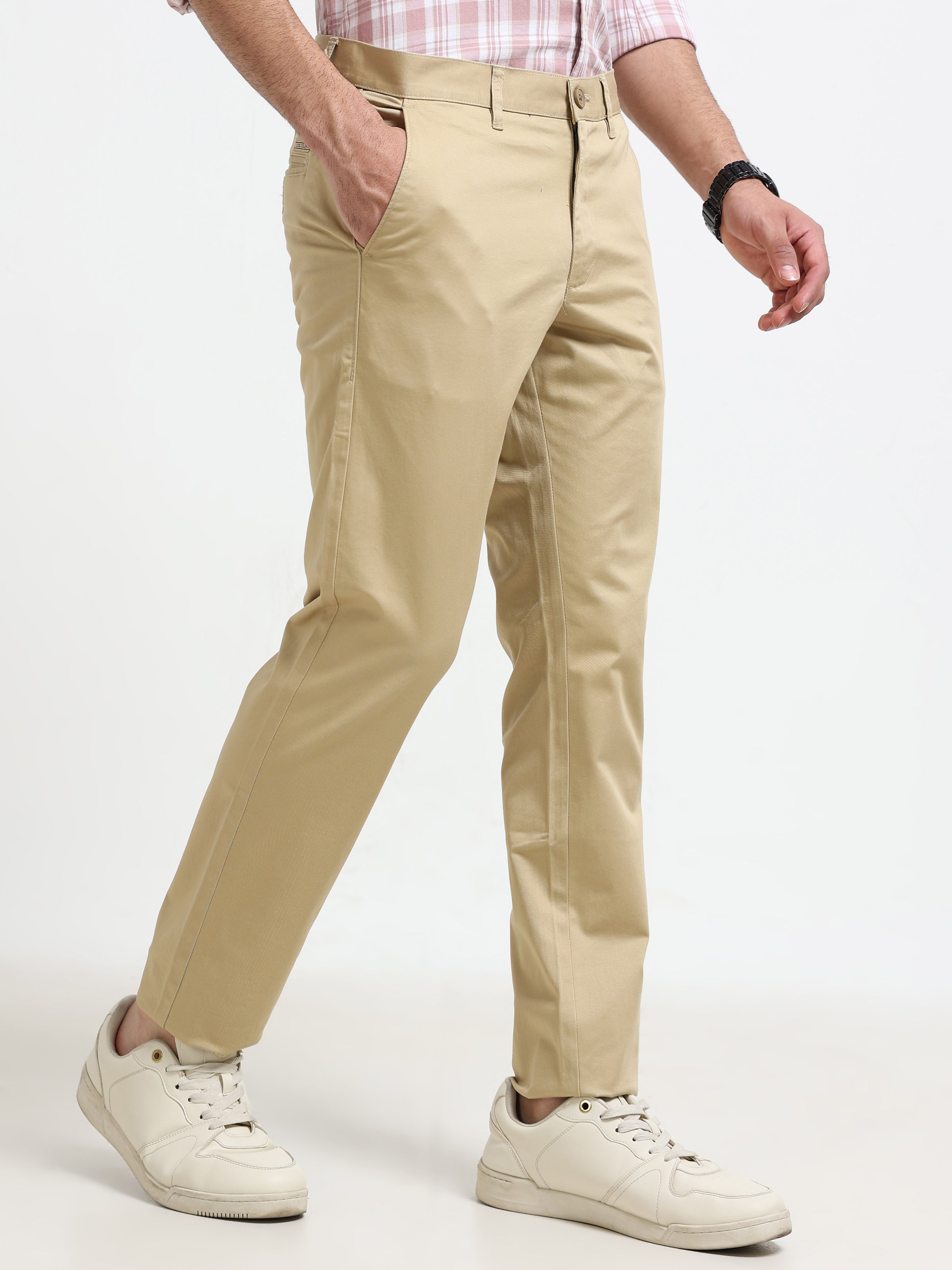 Men Khaki Solid Narrow Fit Casual Trousers