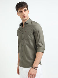 Green Solid Slim Fit Casual Shirts