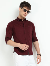 Maroon Solid Slim Fit Casual Shirts