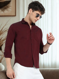 Maroon Solid Slim Fit Casual Shirts