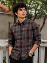 Men Maroon Slim Fit Plaid Check Full Sleeve Casual Shirt
