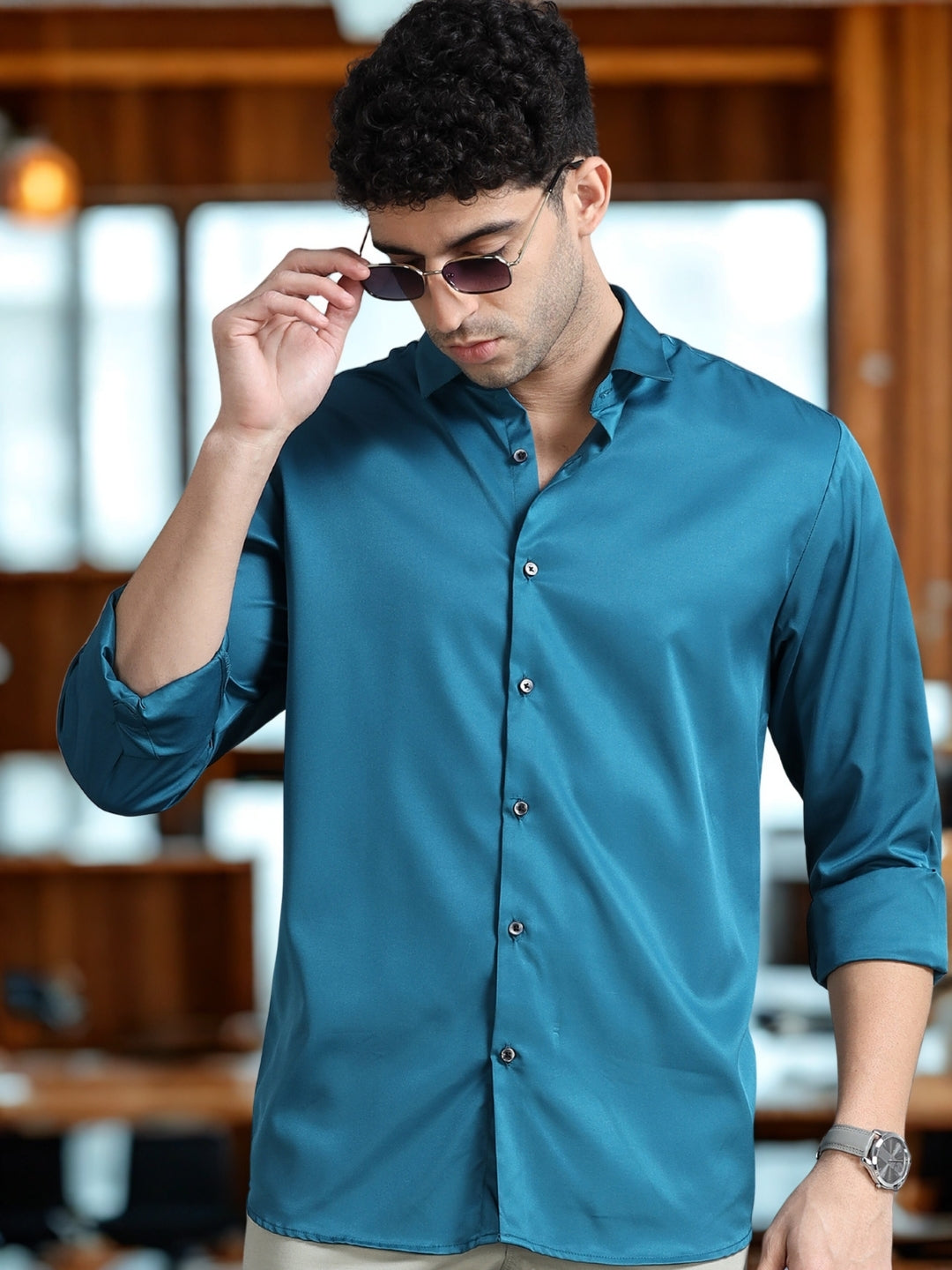 Men Blue Slim Fit Solid Full Sleeve Casual Shirt