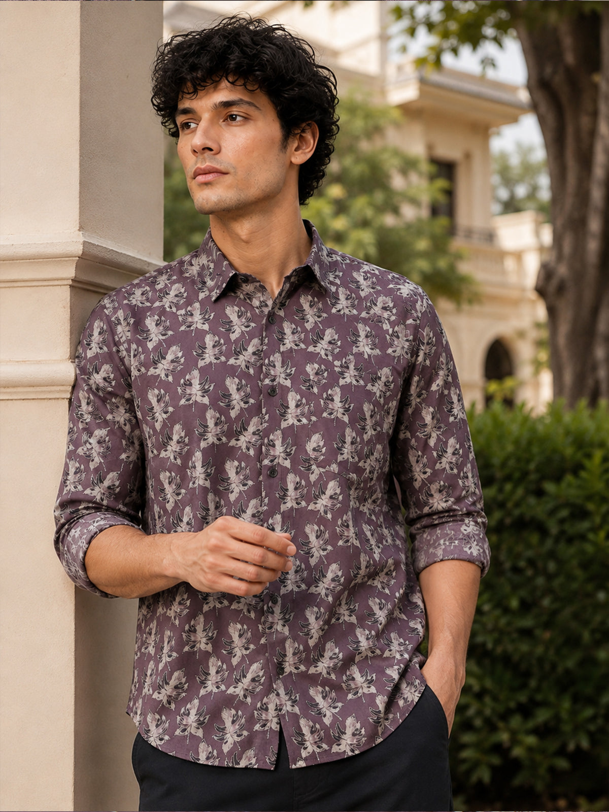 Men Purple Slim Fit Leaf Printed Full Sleeve Casual Shirt