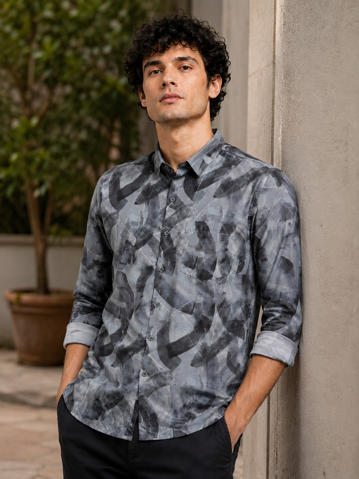 Men Grey Slim Fit Abstract Printed Full Sleeve Casual Shirt