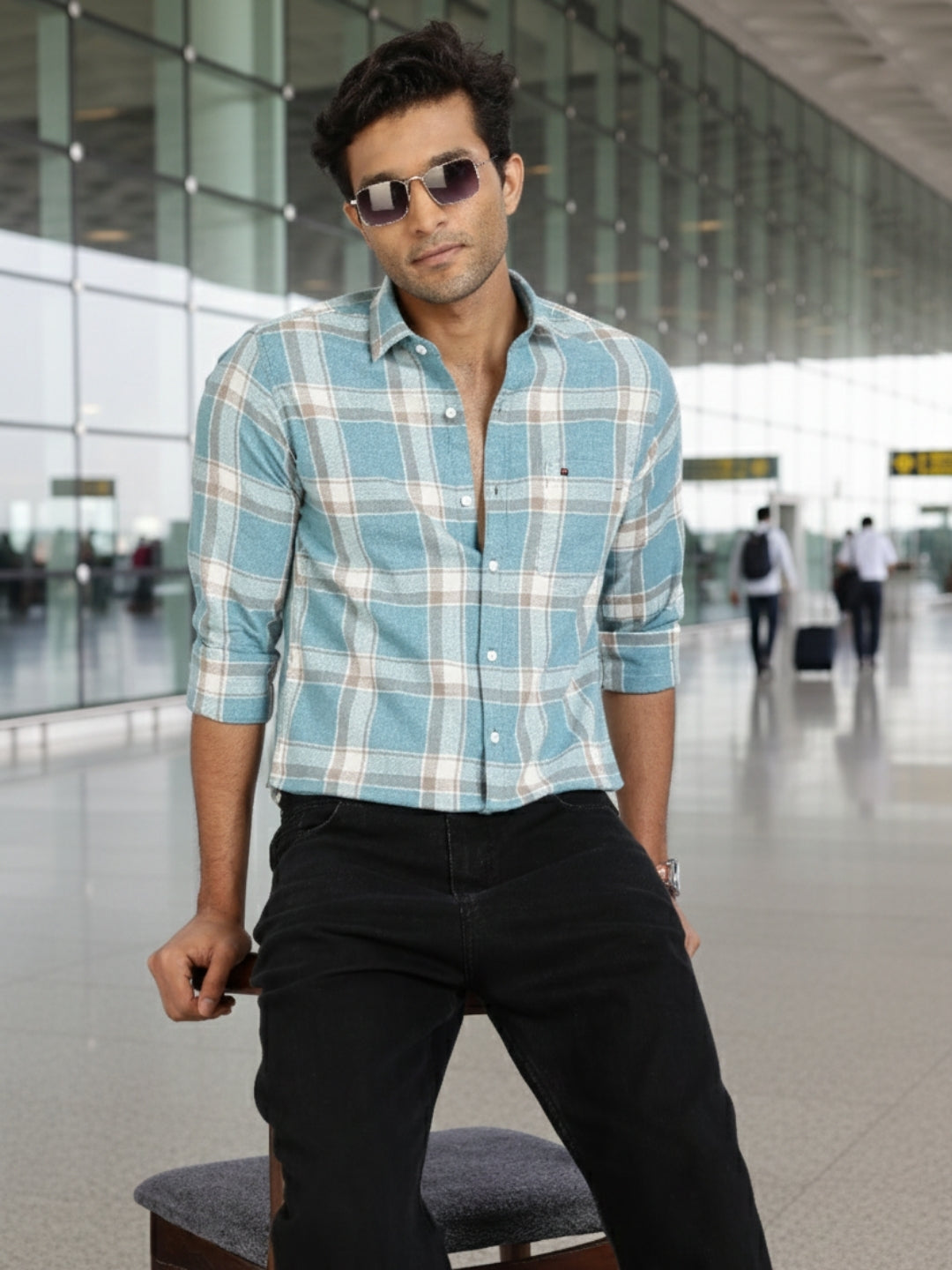 Men Blue Checkered Full Sleeve Slim Fit Casual Shirts