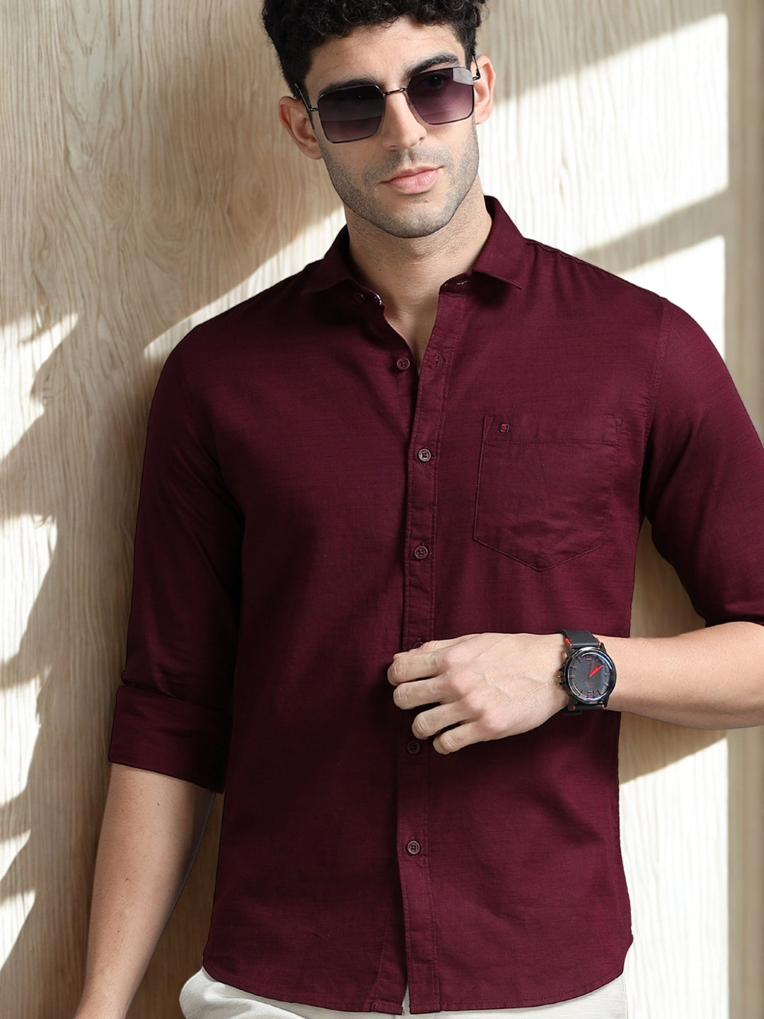 Men Maroon Slim Fit Solid Full Sleeve Casual Shirt
