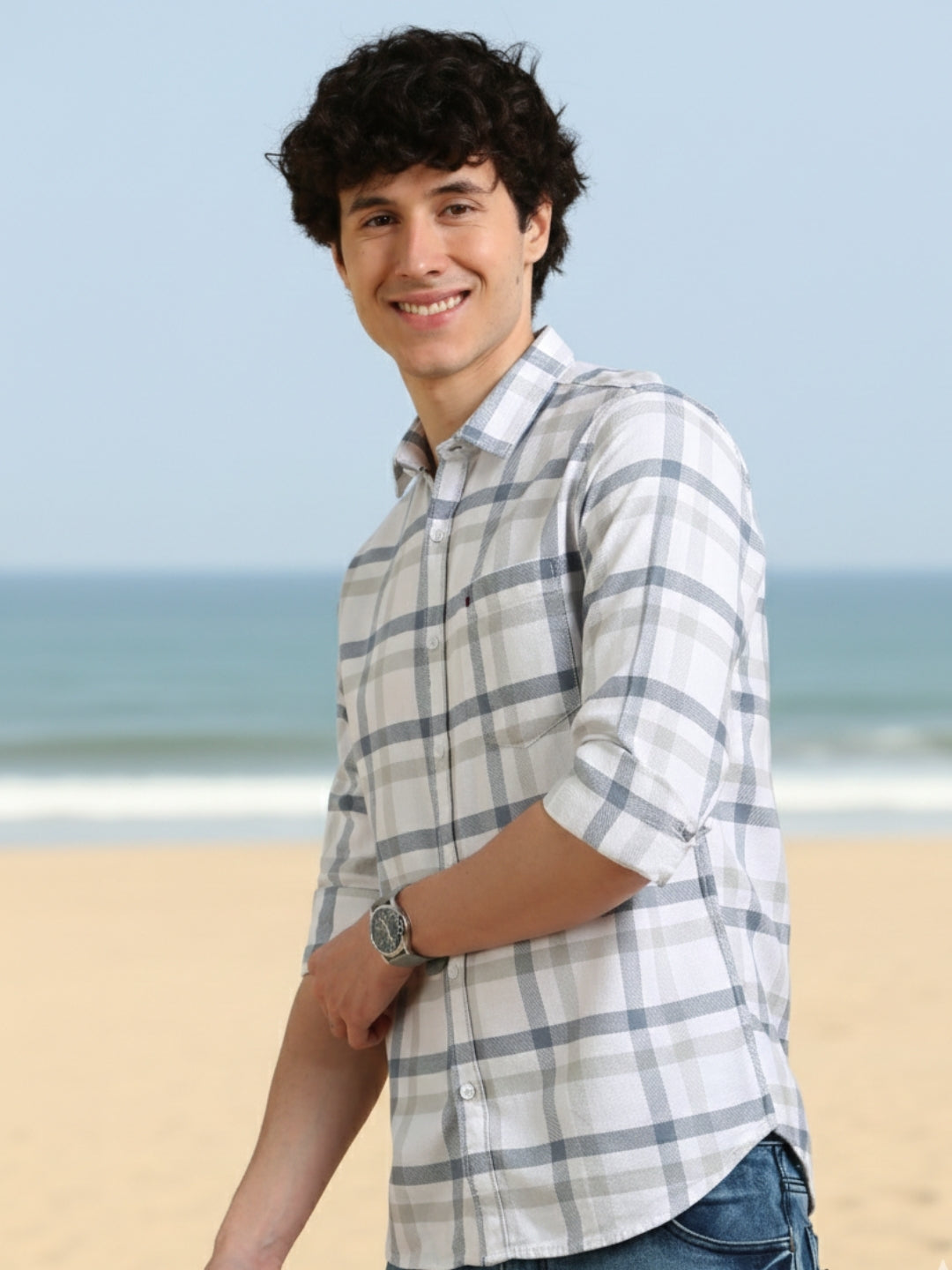 Men White Slim Fit Checks Full Sleeve Casual Shirt