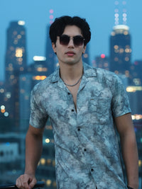 Men Light Green Slim Fit Printed Half Sleeve Casual Shirt