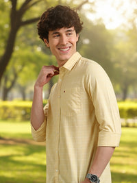 Men Yellow Slim Fit Checks Full Sleeve Casual Shirt