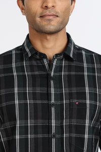 Men Green Checkered  Full Sleeve Slim Fit Casual Shirt