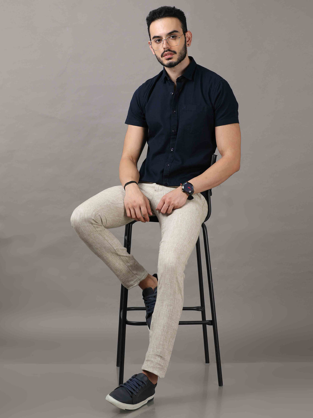 Shop Men's Beige Narrow Fit Linen Casual Trousers Online.