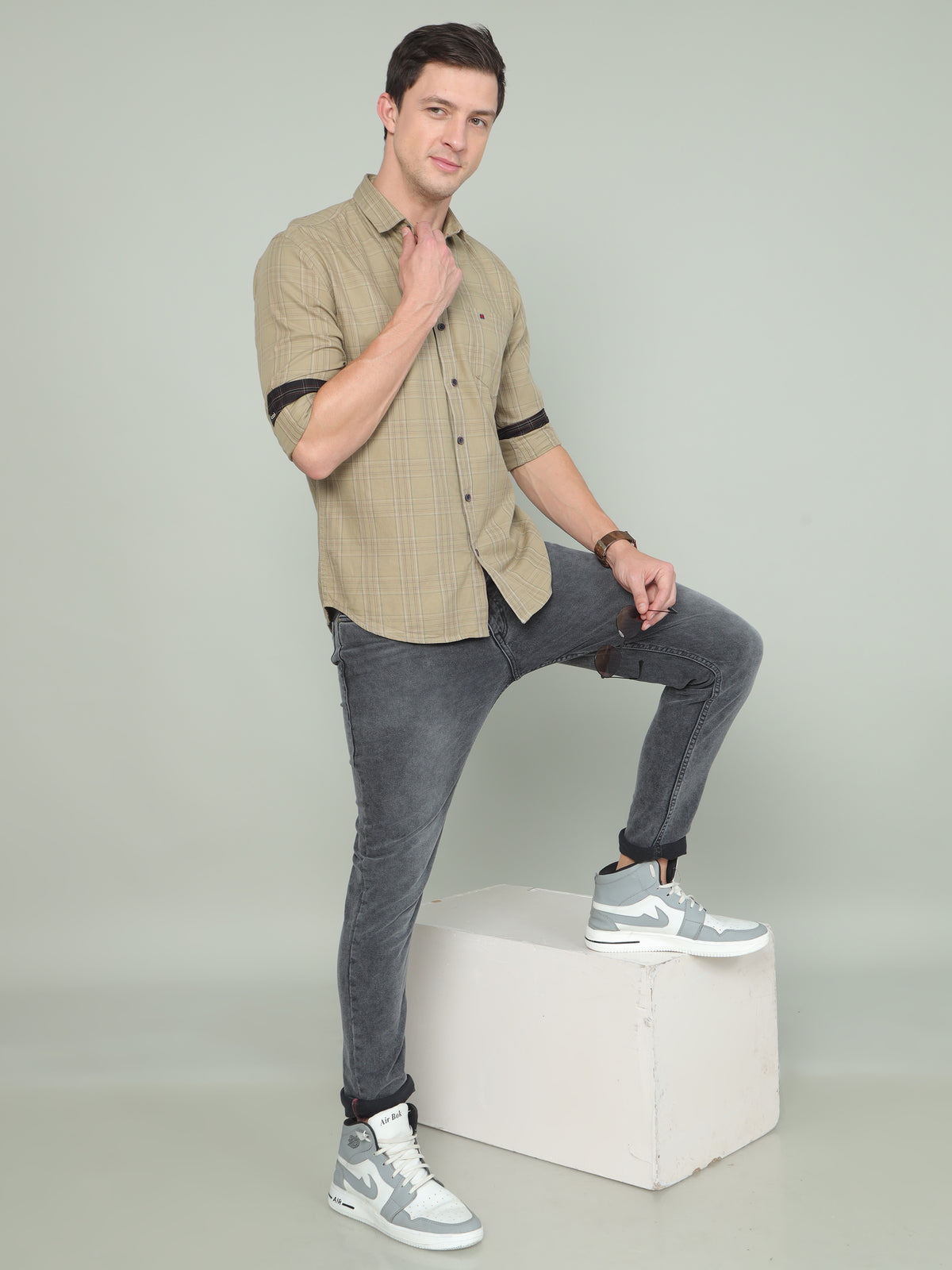 Men's Olive Slim Fit Checks Full Sleeves Casual Shirts