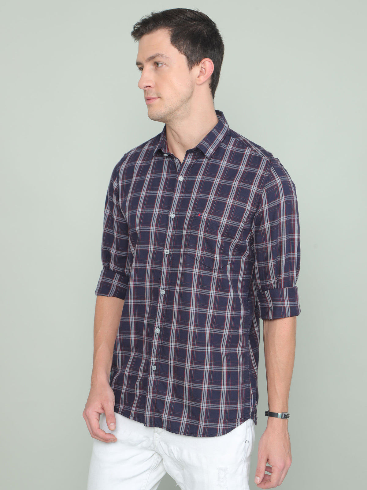 Shop Men's Blue Slim Fit Checks Full Sleeves Casual Shirts Online.