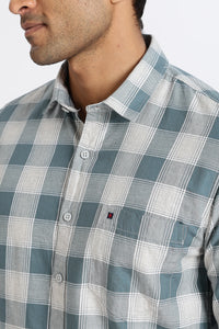 Men Green Chess Square Check Full Sleeve Slim Fit Casual Shirts