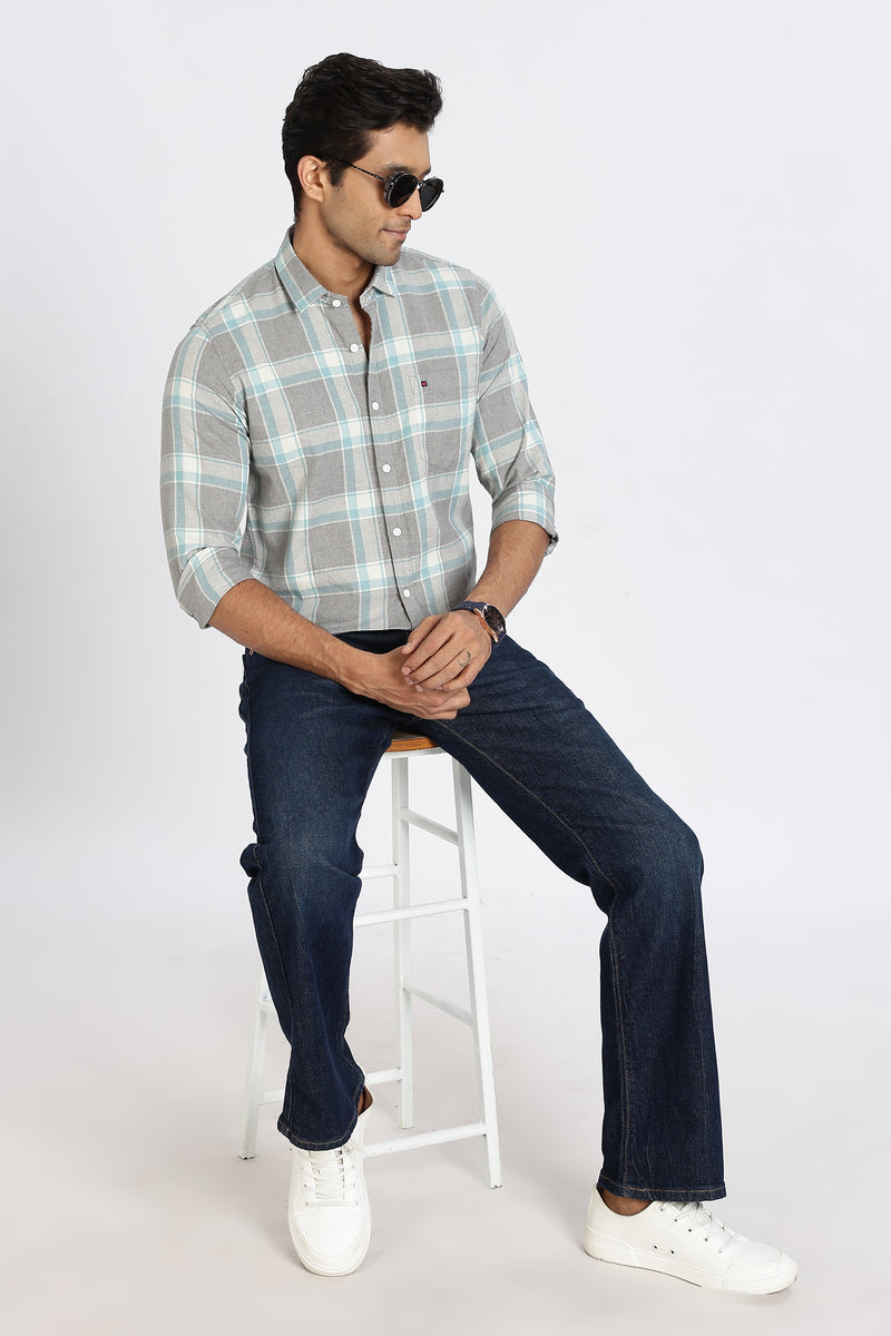 Men Grey Checkered Full Sleeve Slim Fit Casual Shirt