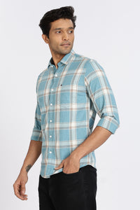 Men Blue Checkered Full Sleeve Slim Fit Casual Shirts