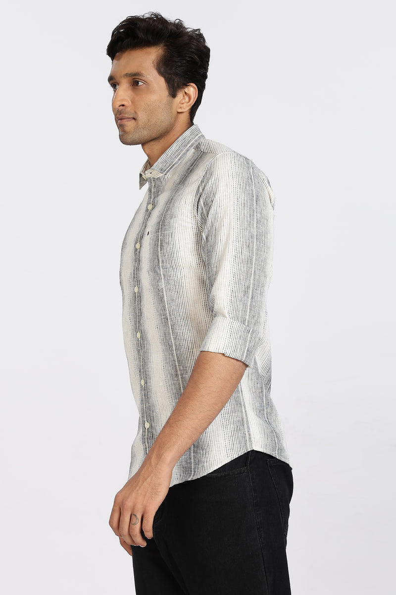 Men Black Stripes Full Sleeve Slim Fit Casual Shirts