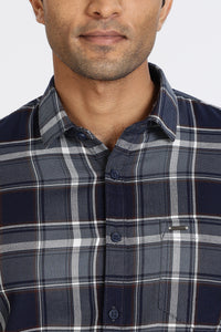 Men Navy Textured Check Full Sleeve Slim Fit Casual Shirts