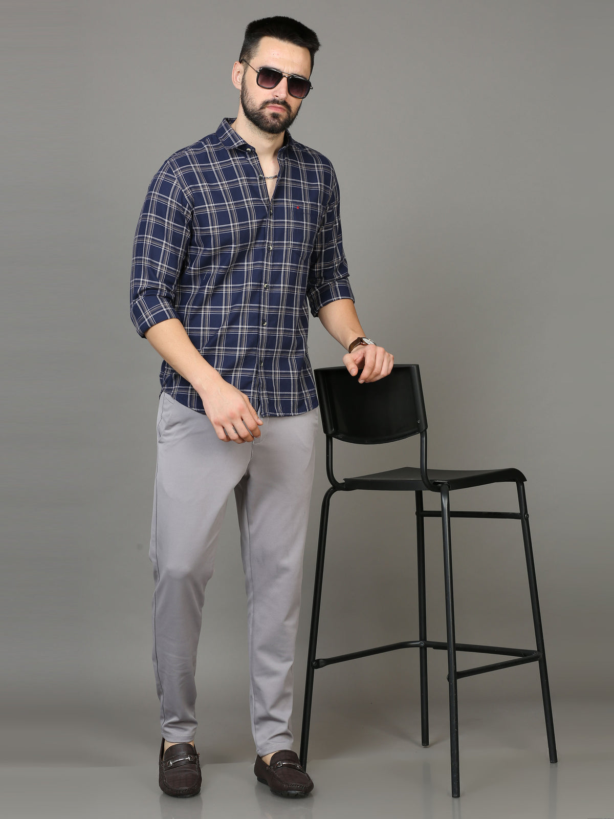 Shop Men's Blue Slim Fit Checks Full Sleeves Casual Shirts Online.