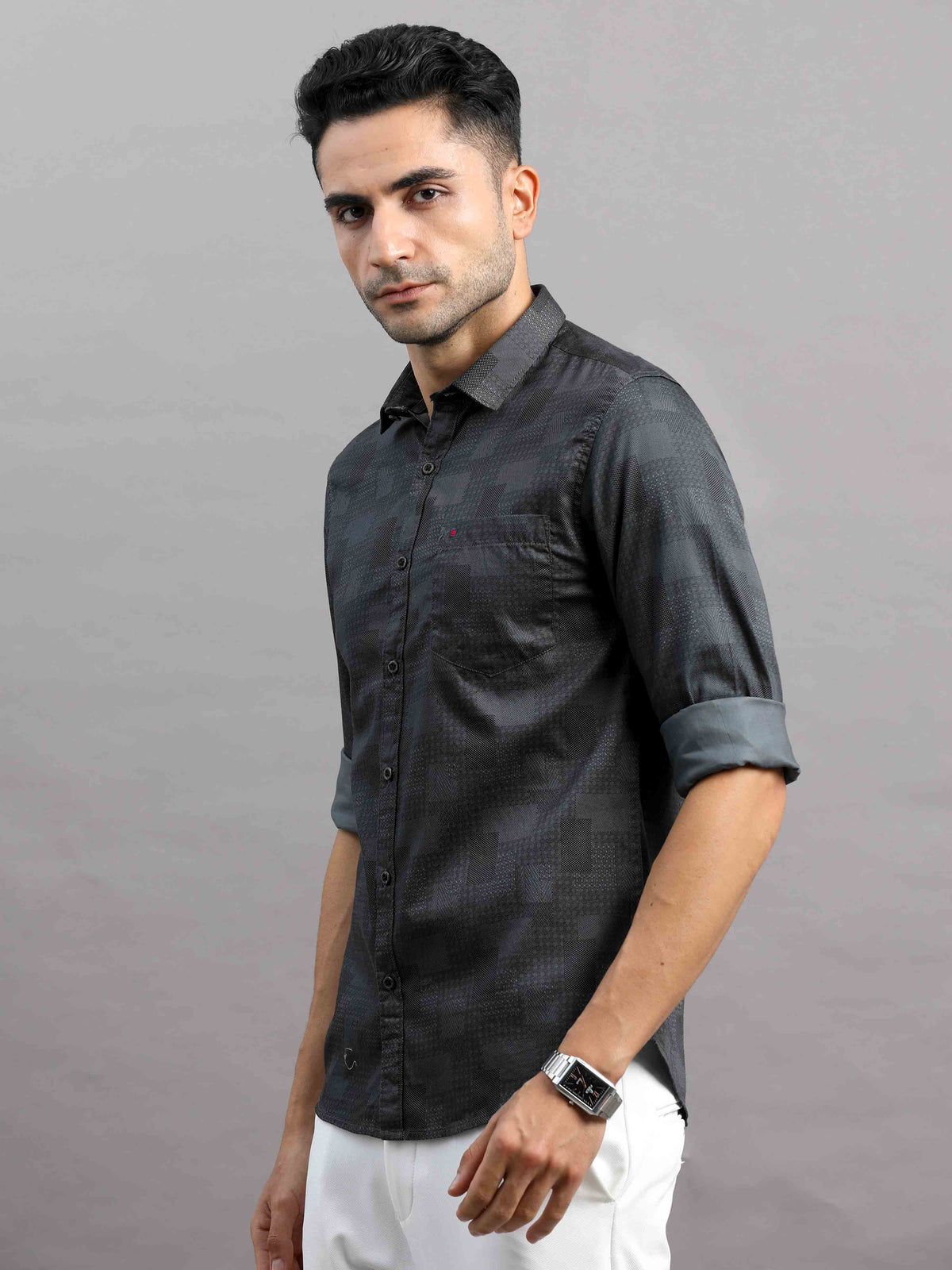 Shop Men's Black Cotton Slim Fit Full Sleeves Printed Casual Shirt Online.