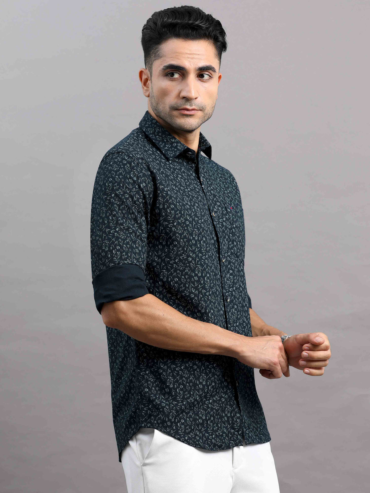 Shop Men's Navy Cotton Slim Fit Full Sleeves Printed Casual Shirt Online.