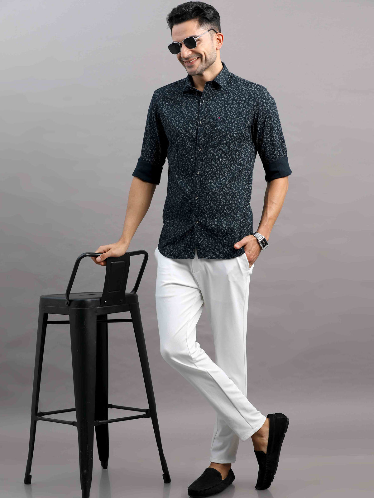 Shop Men's Navy Cotton Slim Fit Full Sleeves Printed Casual Shirt Online.