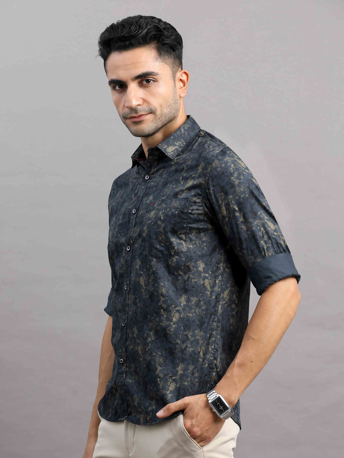 Shop Men's Grey Cotton Slim Fit Full Sleeves Printed Casual Shirt Online.