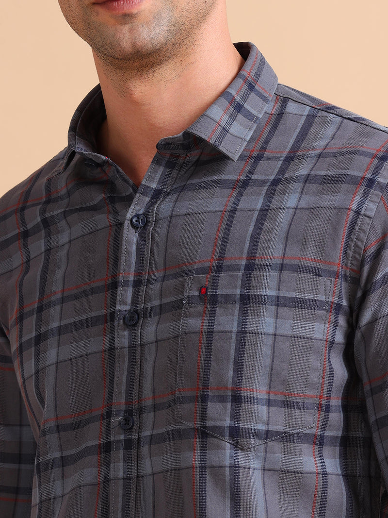 Men Dark Grey Slim Fit Checks Full Sleeve Casual Shirt