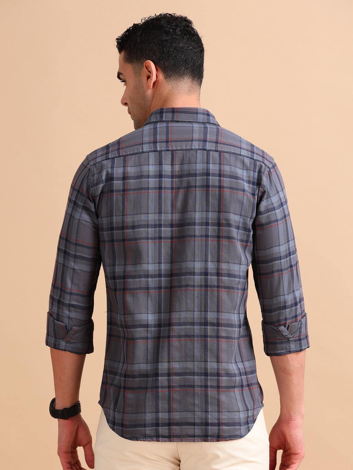 Men Dark Grey Slim Fit Checks Full Sleeve Casual Shirt