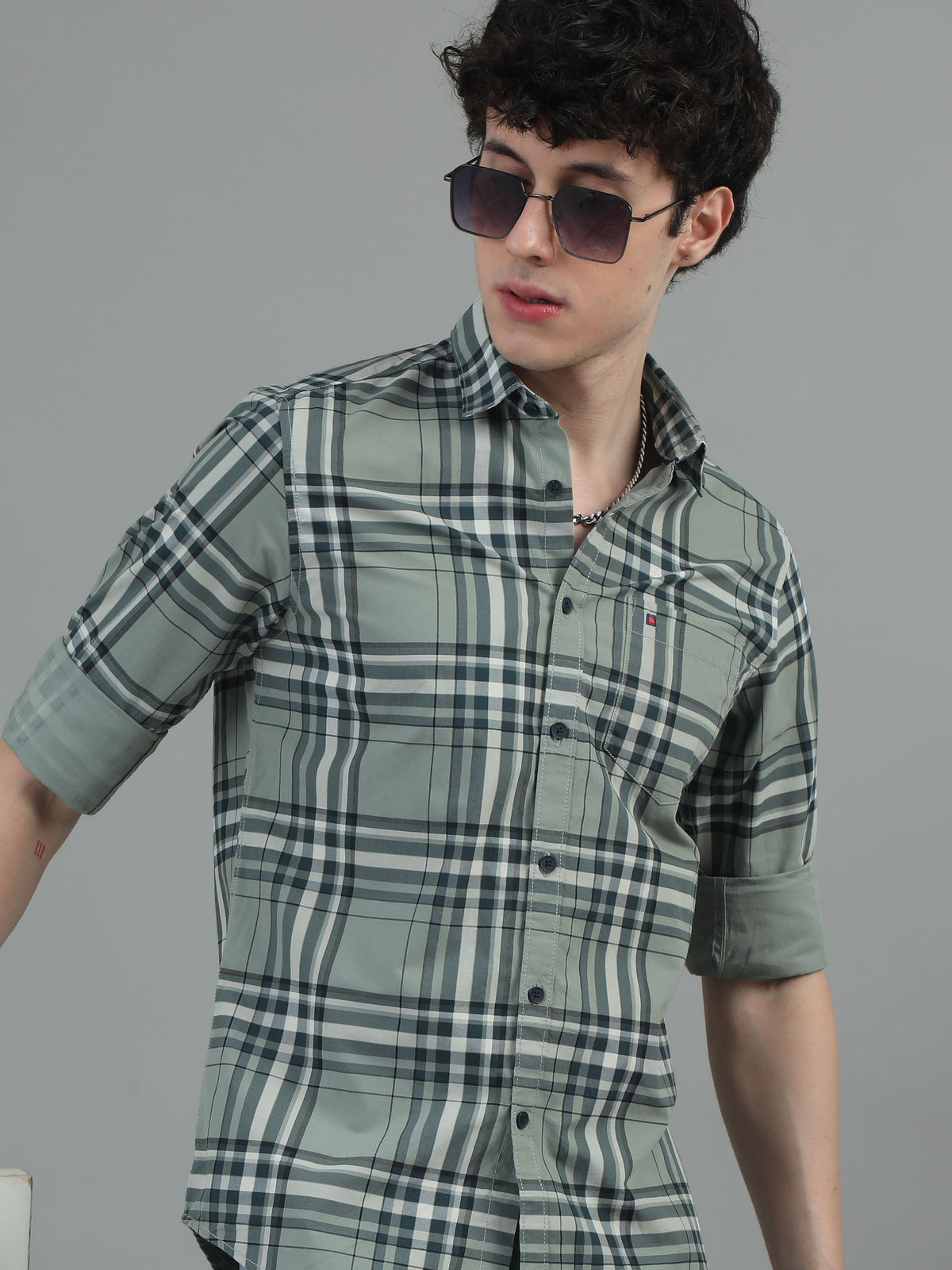 Men Light Green Slim Fit Checks Full Sleeve Casual Shirt