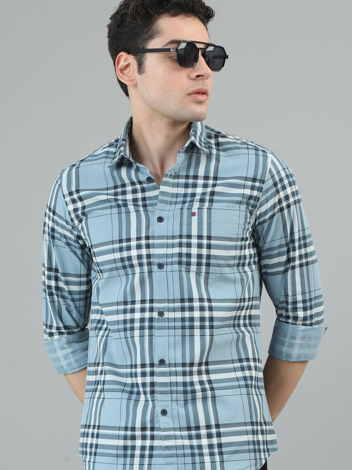 Men Light Blue Slim Fit Checks Full Sleeve Casual Shirt